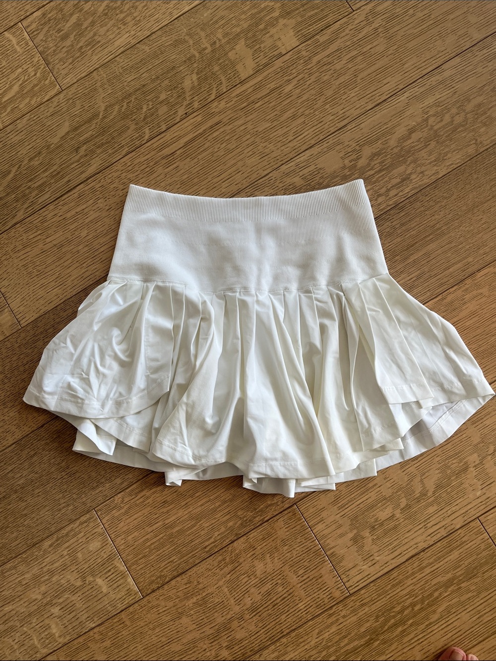Wilson White Pleated Tennis Skirt